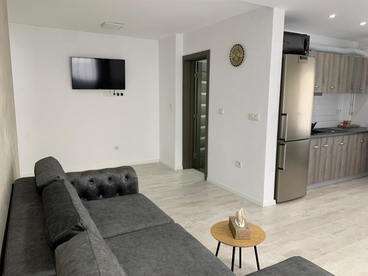 Wonderland Apartment Bistrita  Exterior photo