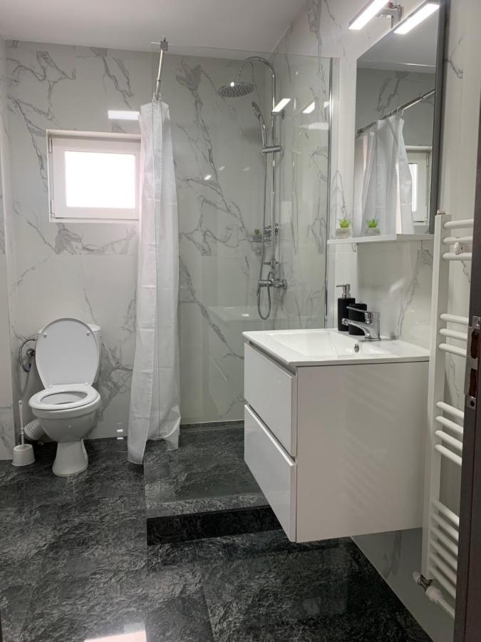 Wonderland Apartment Bistrita  Exterior photo
