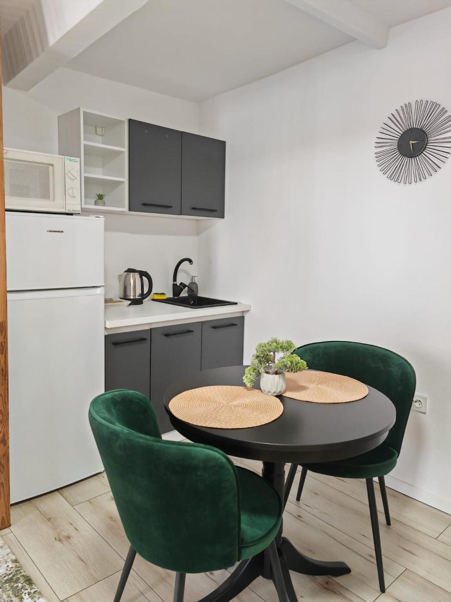 Wonderland Apartment Bistrita  Exterior photo